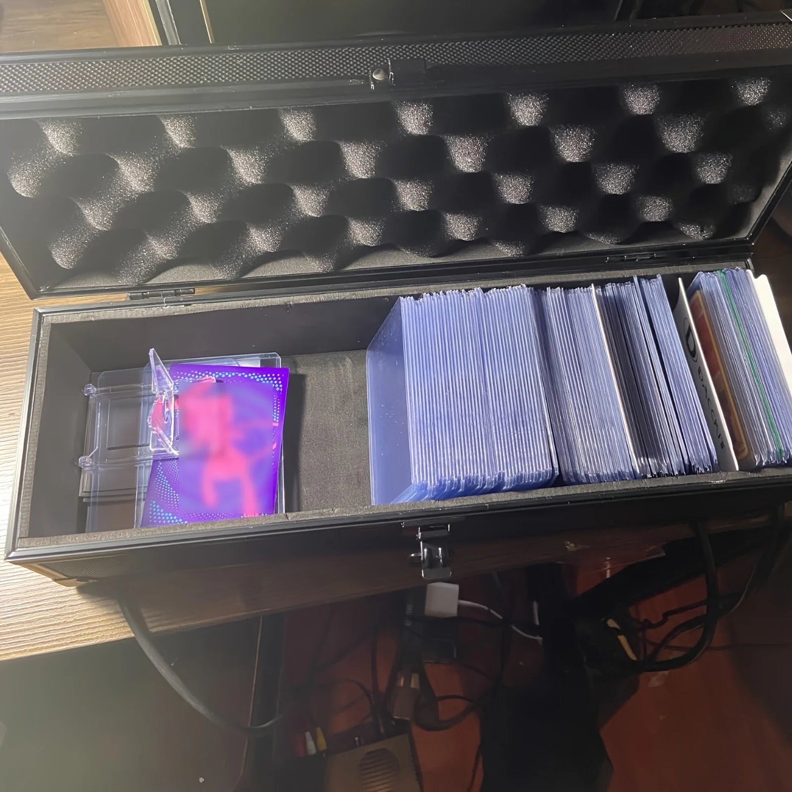 Boite de rangement pour carte TCG sous TopLoader